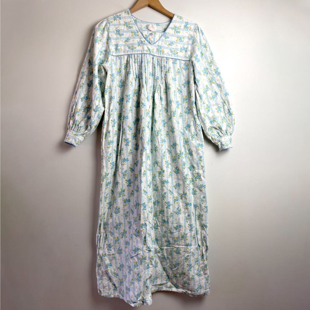 Vintage 80s Flannel Nightgown‎ House Dress Medium Cottagecore Granny Modest